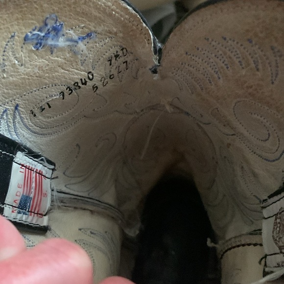 🩸PRICE DROP Vintage OLATHE Bullhide Elephant Print Exotic Leather Boots Size 9.5 - Picture 2 of 8